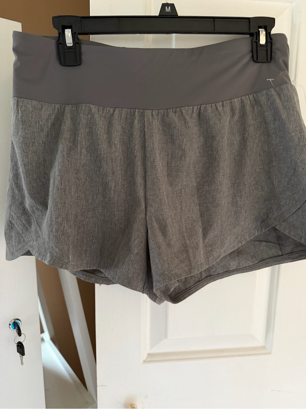 CALIA by Carrie Underwood Light Gray Athletic Skort Shorts, M - Picture 3 of 9